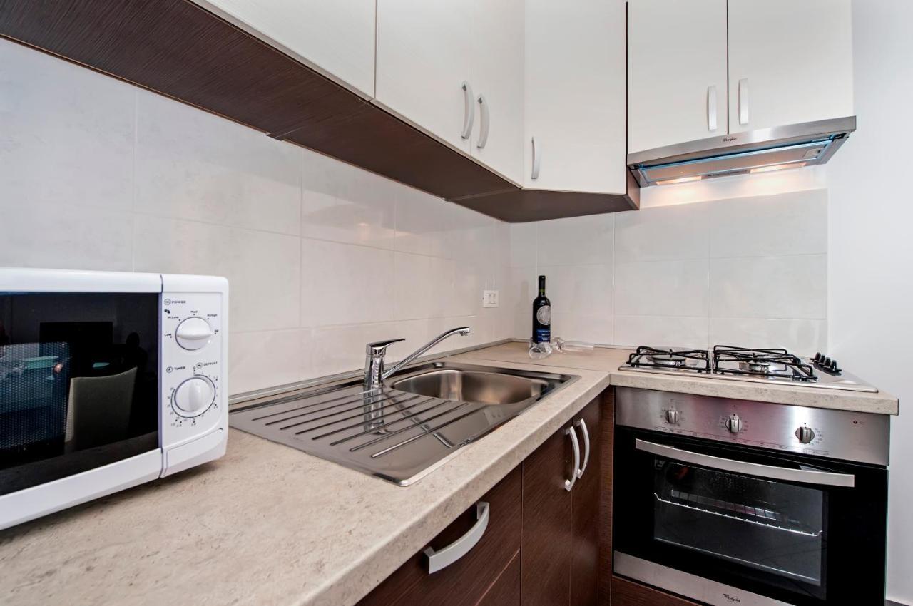 Apartments Centener โรวีน ภายนอก รูปภาพ