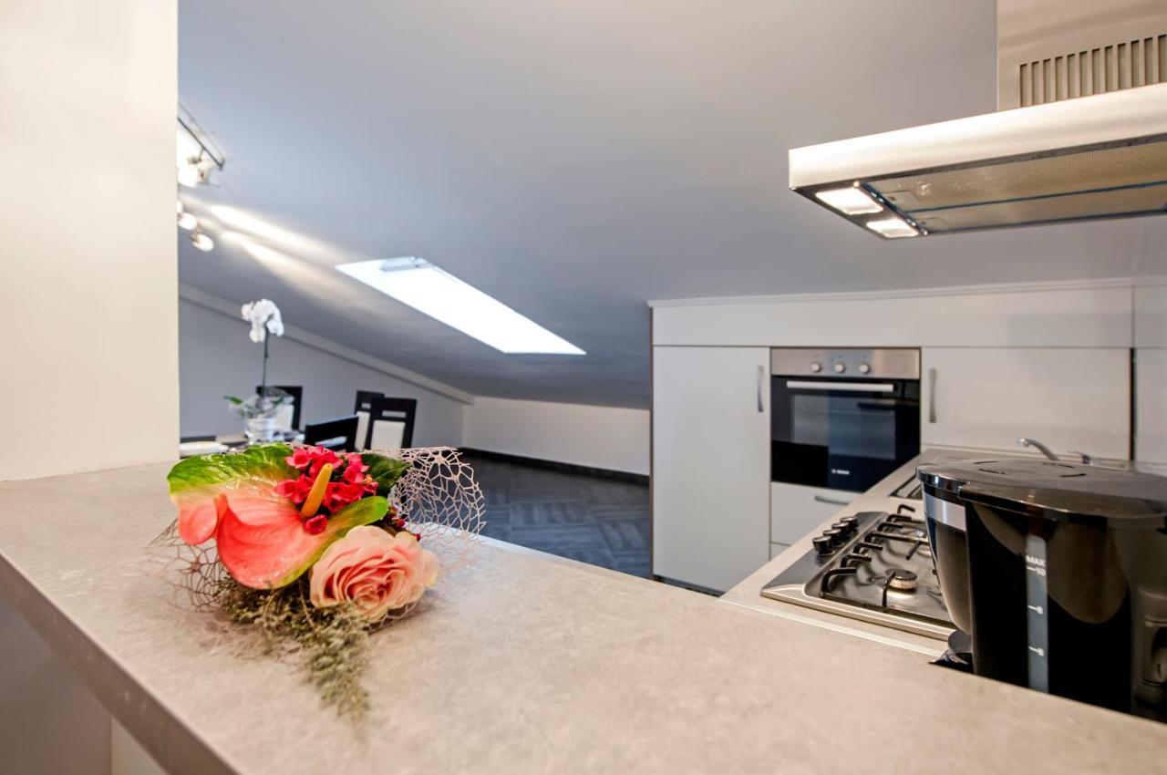 Apartments Centener โรวีน ภายนอก รูปภาพ